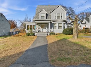 88 11th St, Lowell, MA 01850
