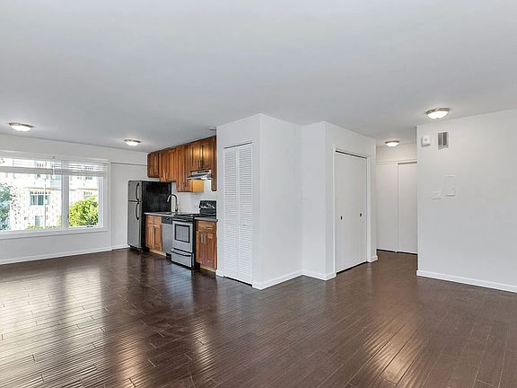 4th image of 1355 Lombard St APT 101