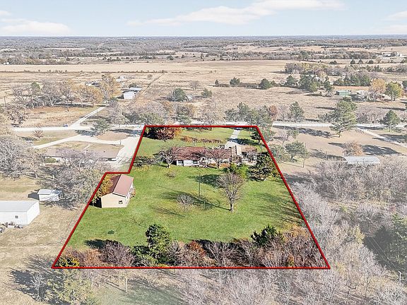 3rd image of 1839 County Road 121