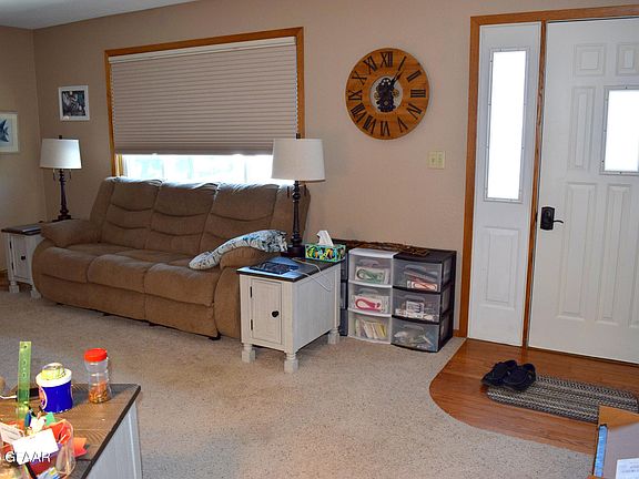 3rd image of 318 Village Ave SE