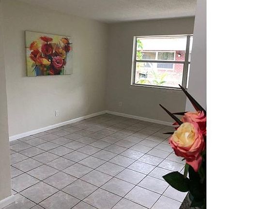 5th image of 2615 NW 13th Ct #A