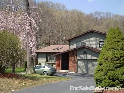 1st image of 84 Maple Wood Dr