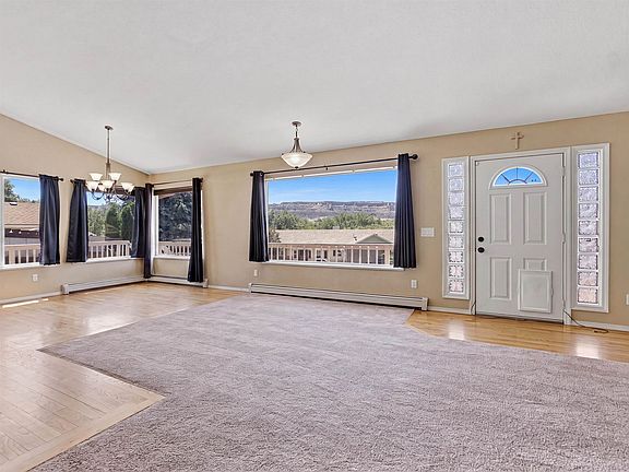 4th image of 540 Ridgestone Ct