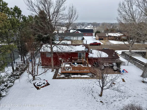 635 Spruce St, Dickinson, ND 58601