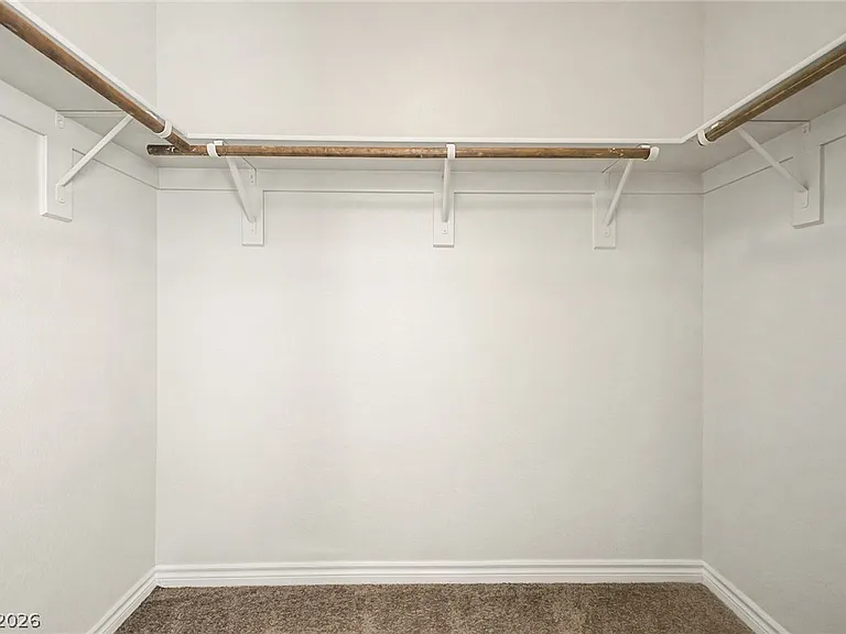 10560 Laurelwood Lake Ave — Photo 21