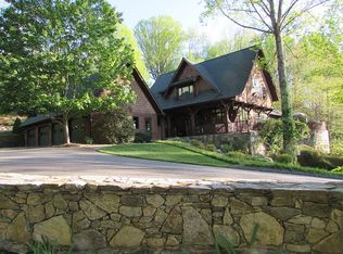 130 Cardinal Ln, Waynesville, NC 28786