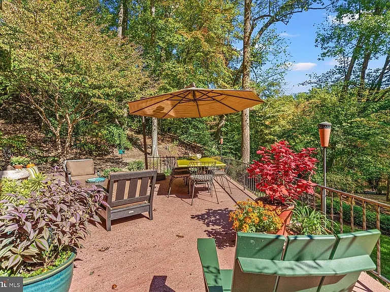 4838 Broad Branch Rd NW — Photo 14