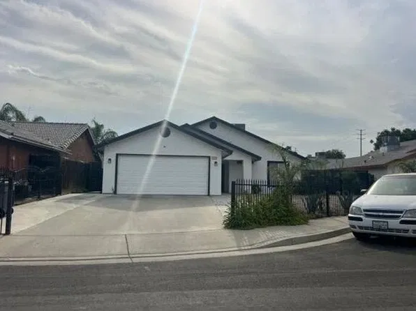 1612 Xenia Ct, Delano, CA 93215