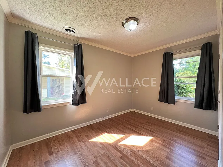 4807 Seminole Rd — Photo 9