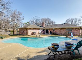2422 Nottingham Pl, Grand Prairie, TX 75050