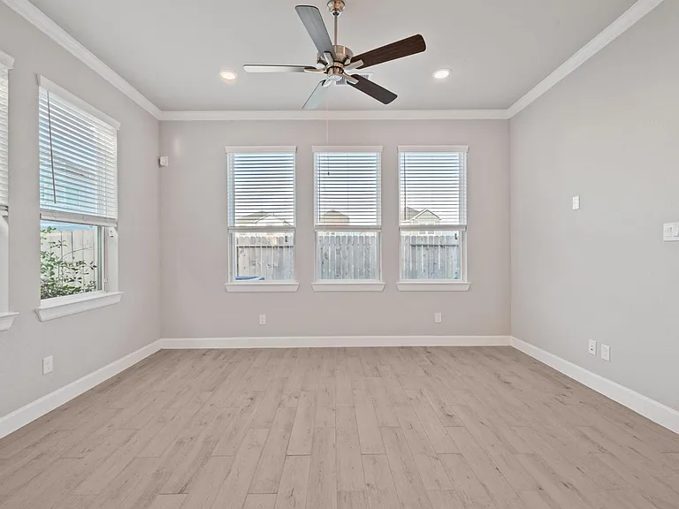 11407 Blossom Square St — Photo 8