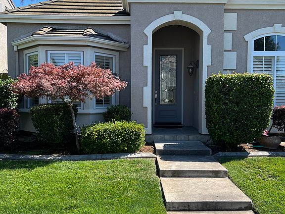 2nd image of 3200 Humberton Pl