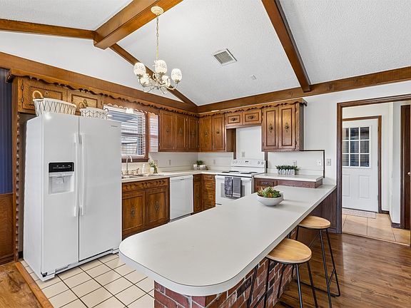 3rd image of 1003 E 12th St