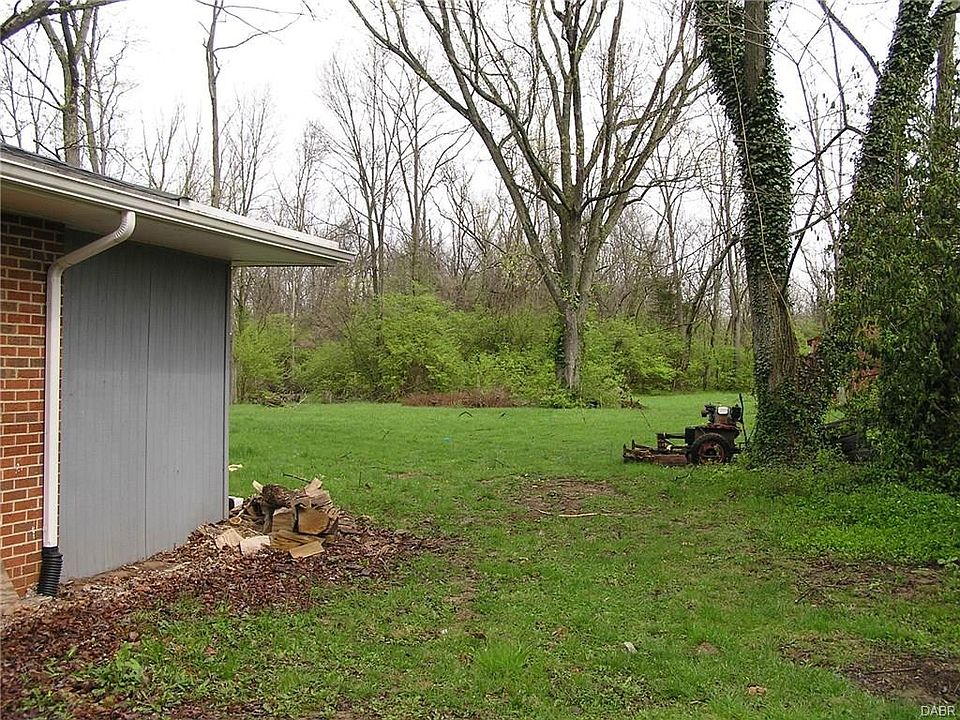 2nd image of 2371 Little York Rd