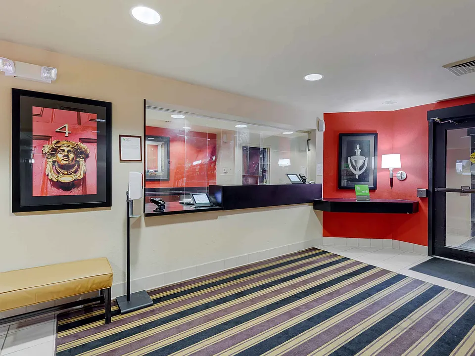 Lobby and Guest Check-in