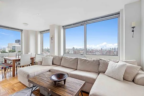 Rented by Triumph Property Group | media 4