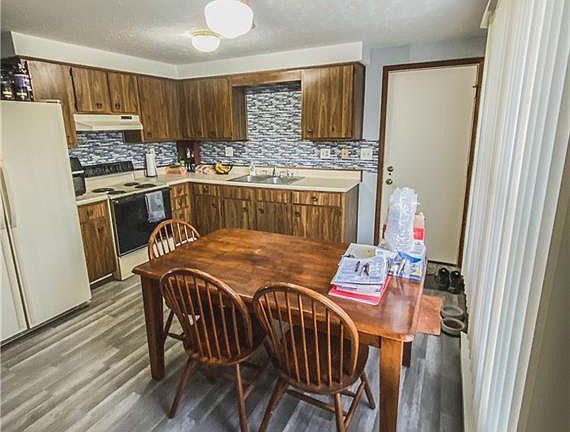 4th image of 120 Lynnfield Cir