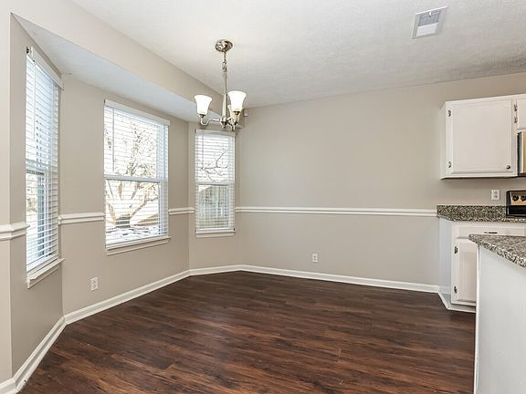 5th image of 1284 Saint Andrews Dr