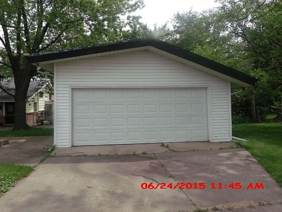 3rd image of 89 N Orchard Dr