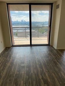 1011 Harmon Cv, Secaucus, NJ, 07094