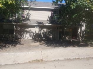 2211 E Honeysuckle Ln, Fayetteville, AR 72703