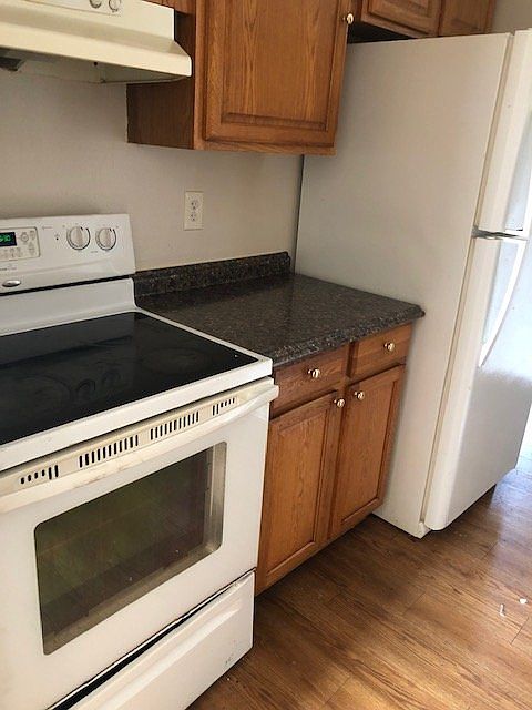 2nd image of 418 Vieux Orleans Cir APT C