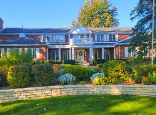 (Undisclosed Address), Burr Ridge, IL 60527