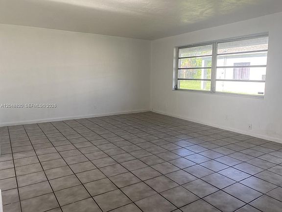 2nd image of 5904 SW 27th St