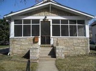2219 W 2nd St, Sioux City, IA 51103