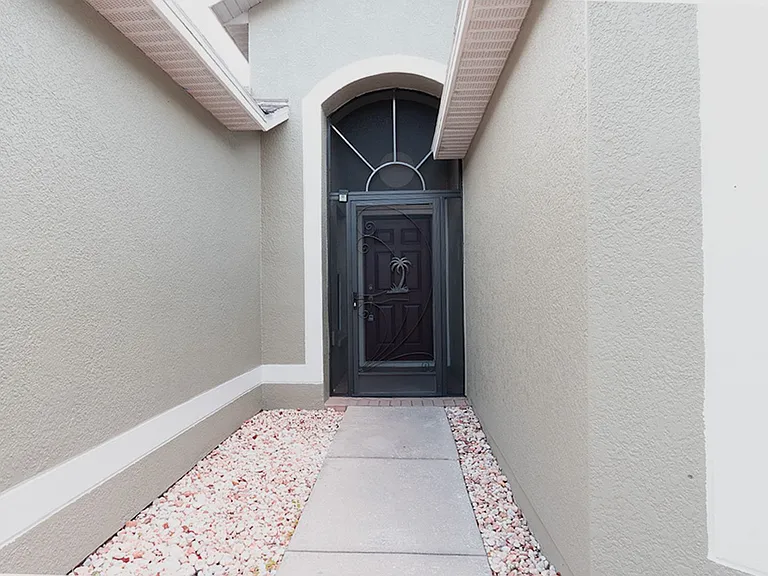 2306 Lawrence Hall St — Photo 2