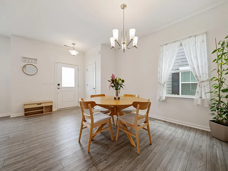 301 Ribbon Rail St — Photo 8