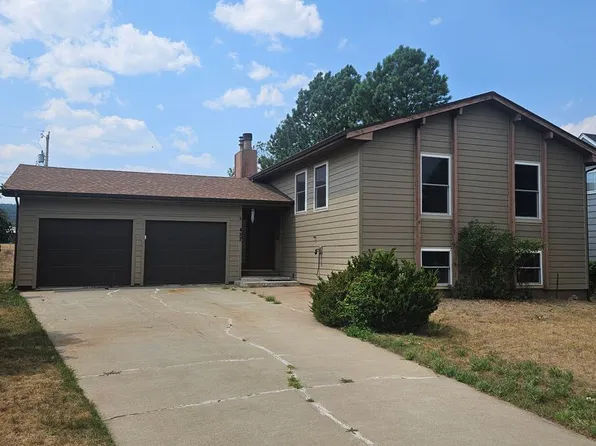 427 City Springs Ln, Rapid City, SD 57702