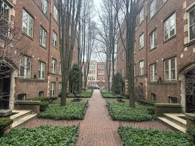 219 N Oak Park Ave APT 3E, Oak Park, IL, 60302