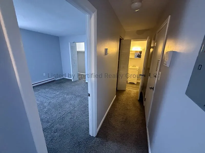 South End — Photo 3