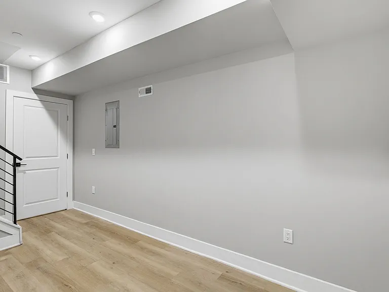 856 N 19th St #2 — Photo 10