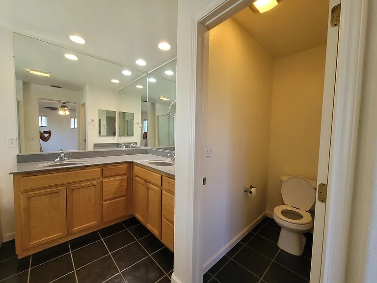 415 Zinnia Ct — Photo 28