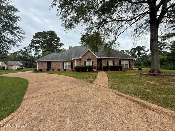 11 Haven Cv, Byram, MS 39272