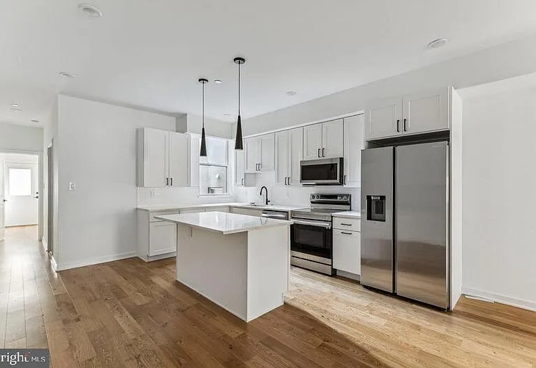 1123 S 20th St #1 — Photo 3