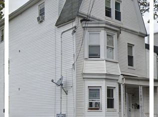 542 S 11th St #1A, Newark, NJ 07103