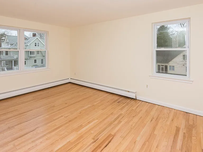 Eli Whitney Apartments — Photo 22