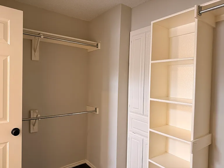 4224 Capstone Dr — Photo 11