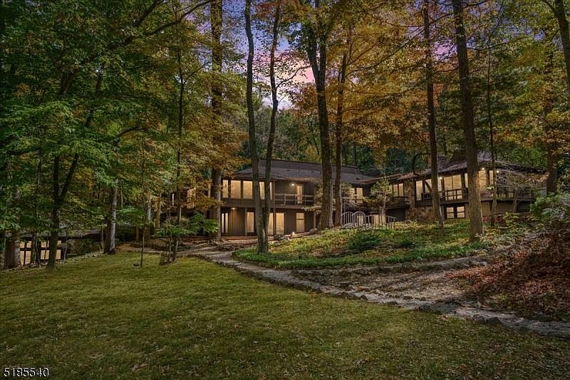 1st image of 30 Belcher Ln