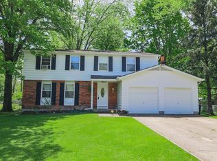 1295 White Oak Rd, Amelia, OH 45102