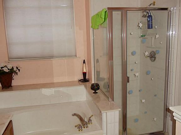 5th image of 813 Pinnacle Cir