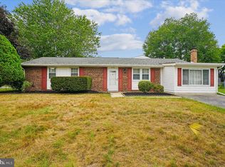 12194 Cavalier Dr, Dunkirk, MD 20754