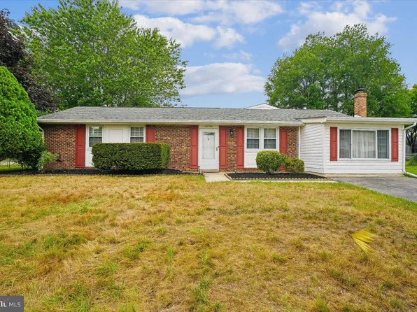 12194 Cavalier Dr, Dunkirk, MD 20754