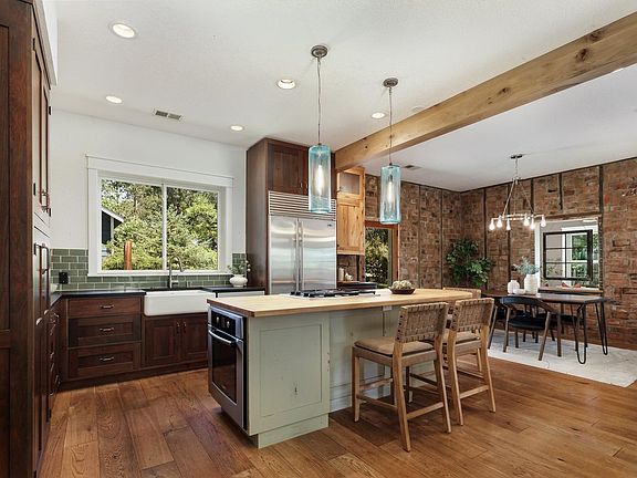 3rd image of 12885 N 66th St