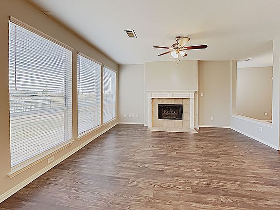 4th image of 5444 Pecan Creek Cir