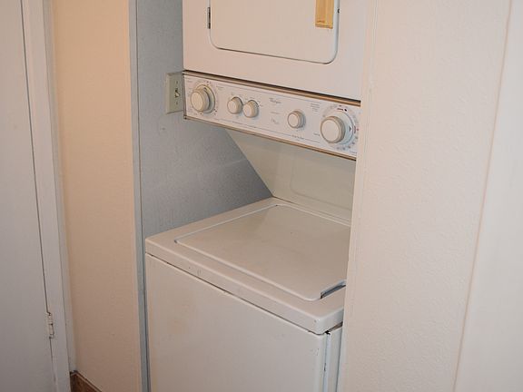 4th image of 286 W Palomino Dr Unit 2