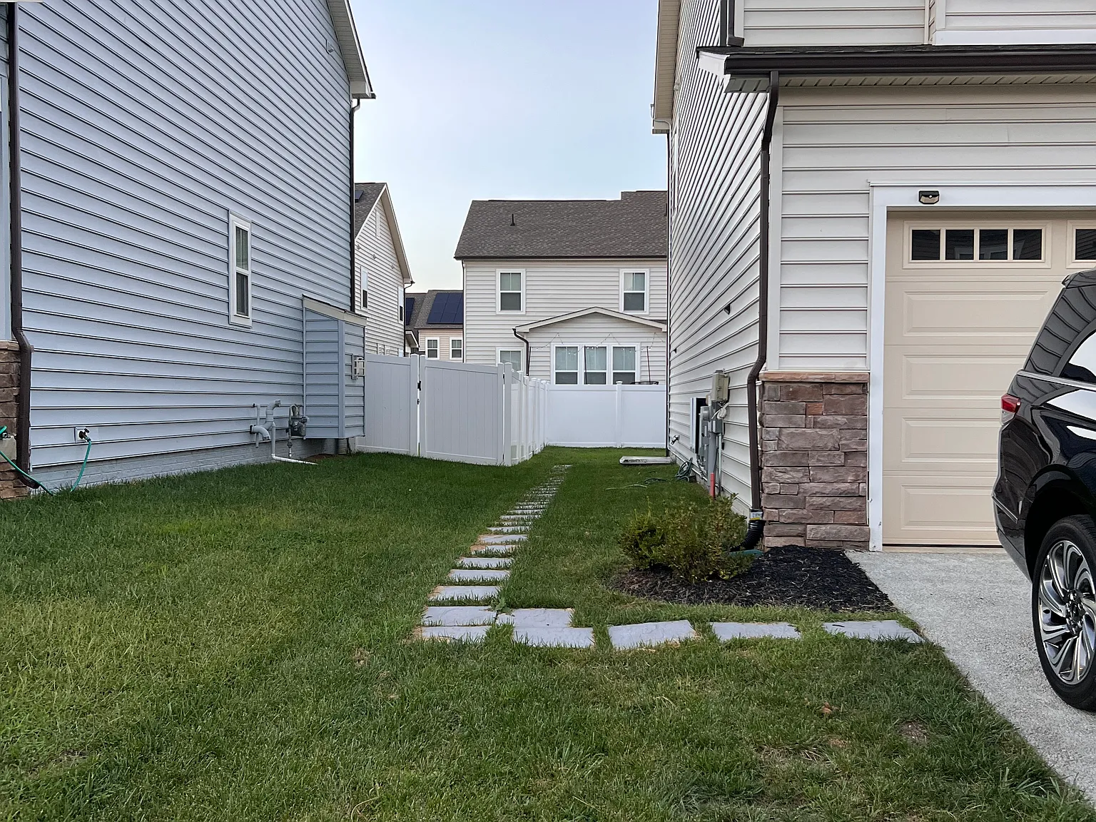 2 bed, 1490 sqft, $2,200 — Photo 3